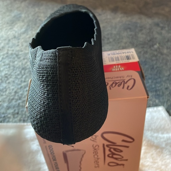 Shoes - Picture 6 of 10